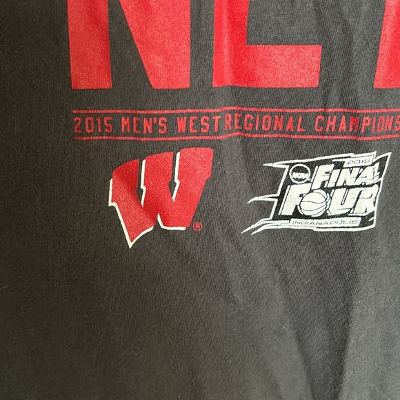 Wisconsin badgers 2015 Final 4 shirt. - Picture 2 of 3